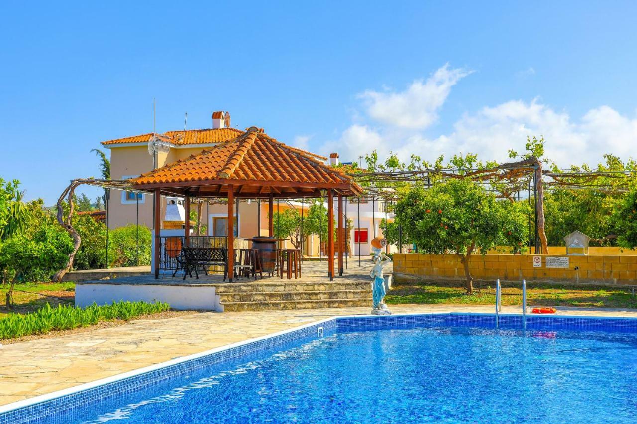 Villa Athina Finiki Polis Bagian luar foto